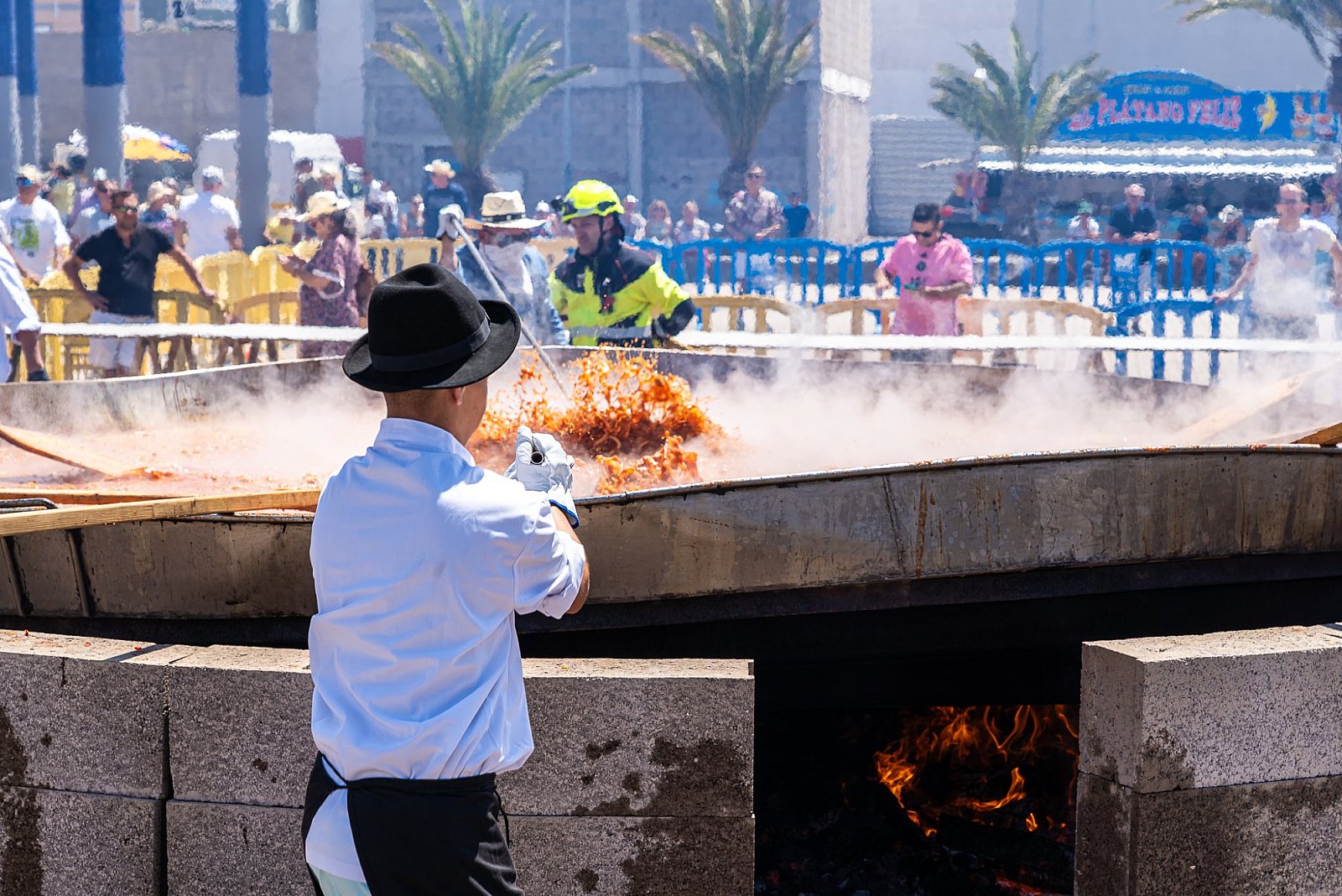 5.000 personas despiden las fiestas de El Tablero con el sabor de la tradicional Gran Paella