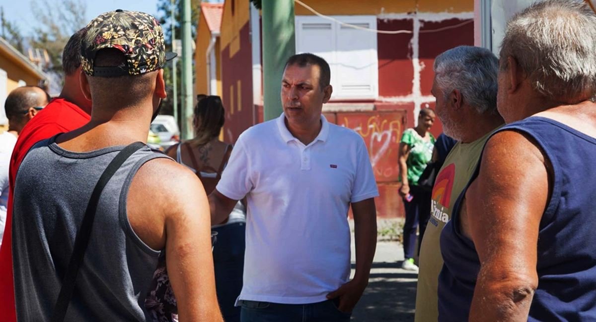  Visita del Concejal de Vivienda a los vecino de El Matorral