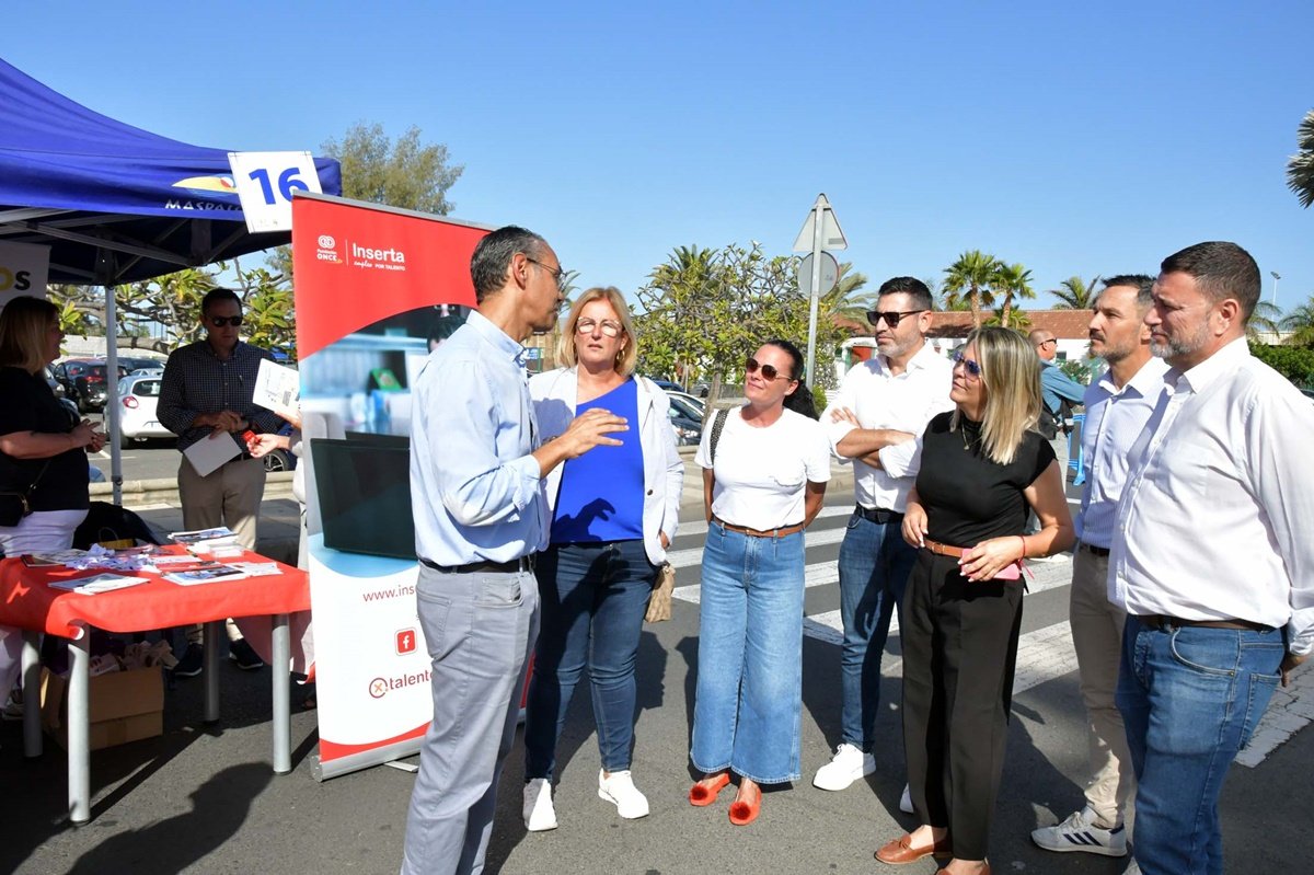 Un millar de jóvenes y desempleados asisten a la Muestra de Empleo, Formación y Emprendimiento de Maspalomas