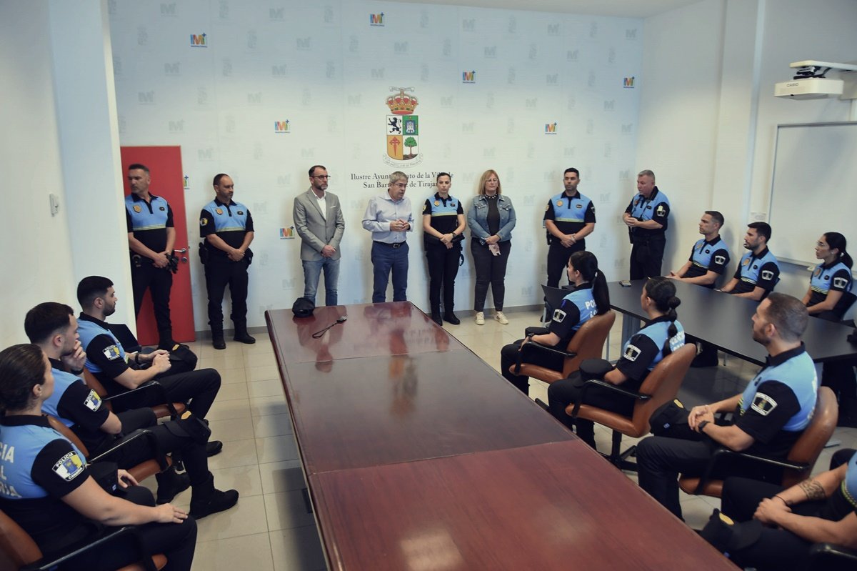 Los nuevos agentes policiales conocen las instalaciones y servicios municipales