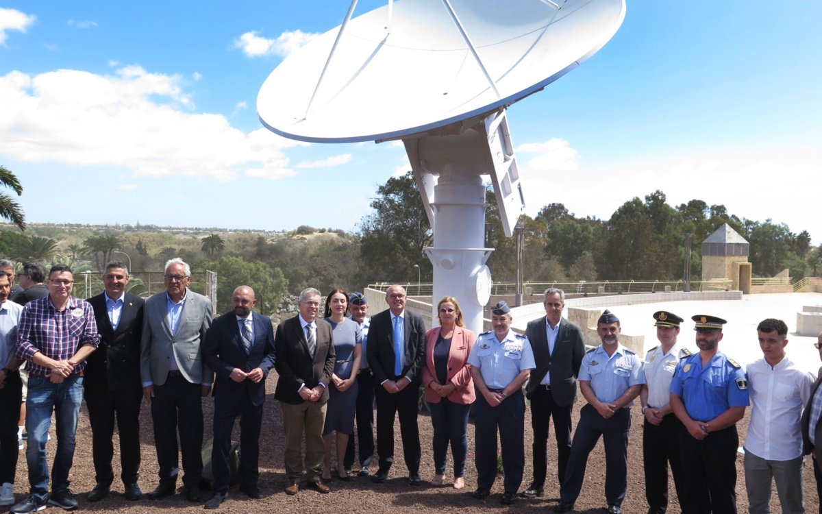                                 - La antena del Minisat-1 se convierte en monumento simbólico del papel pionero de Maspalomas en la exploración espacial