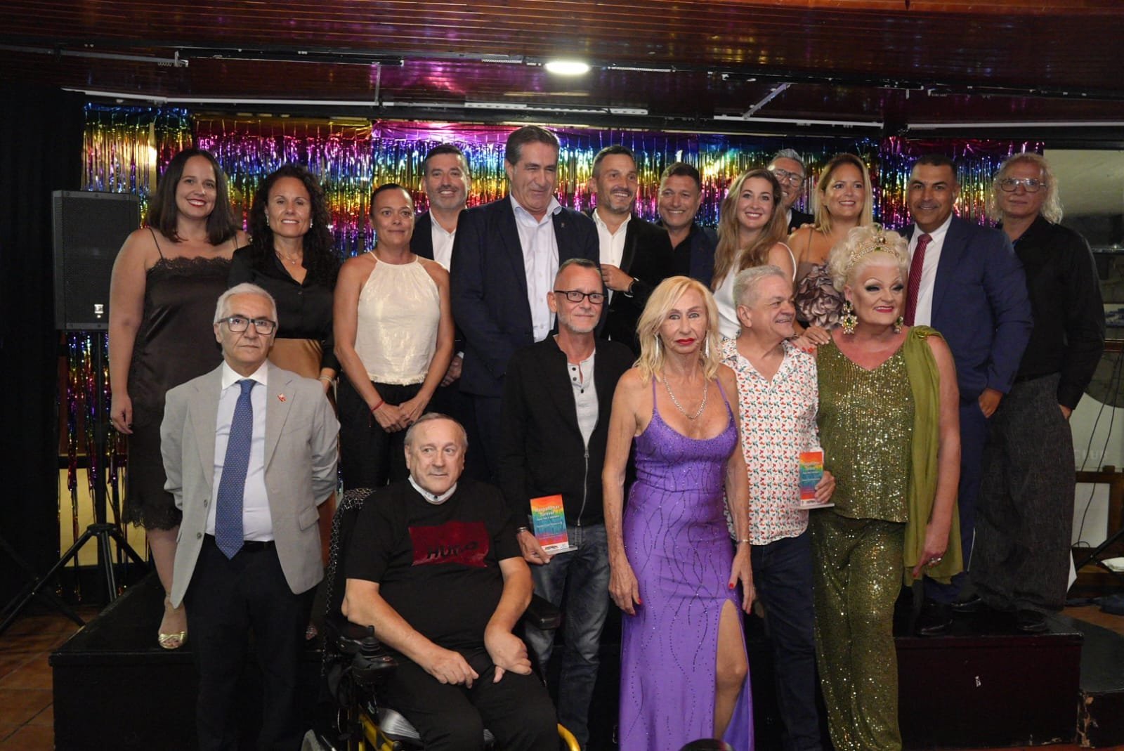 San Bartolomé de Tirajana celebra la gala Maspalomas Forever con más de 150 asistentes para reconocer la trayectoria de referentes del colectivo LGTBI