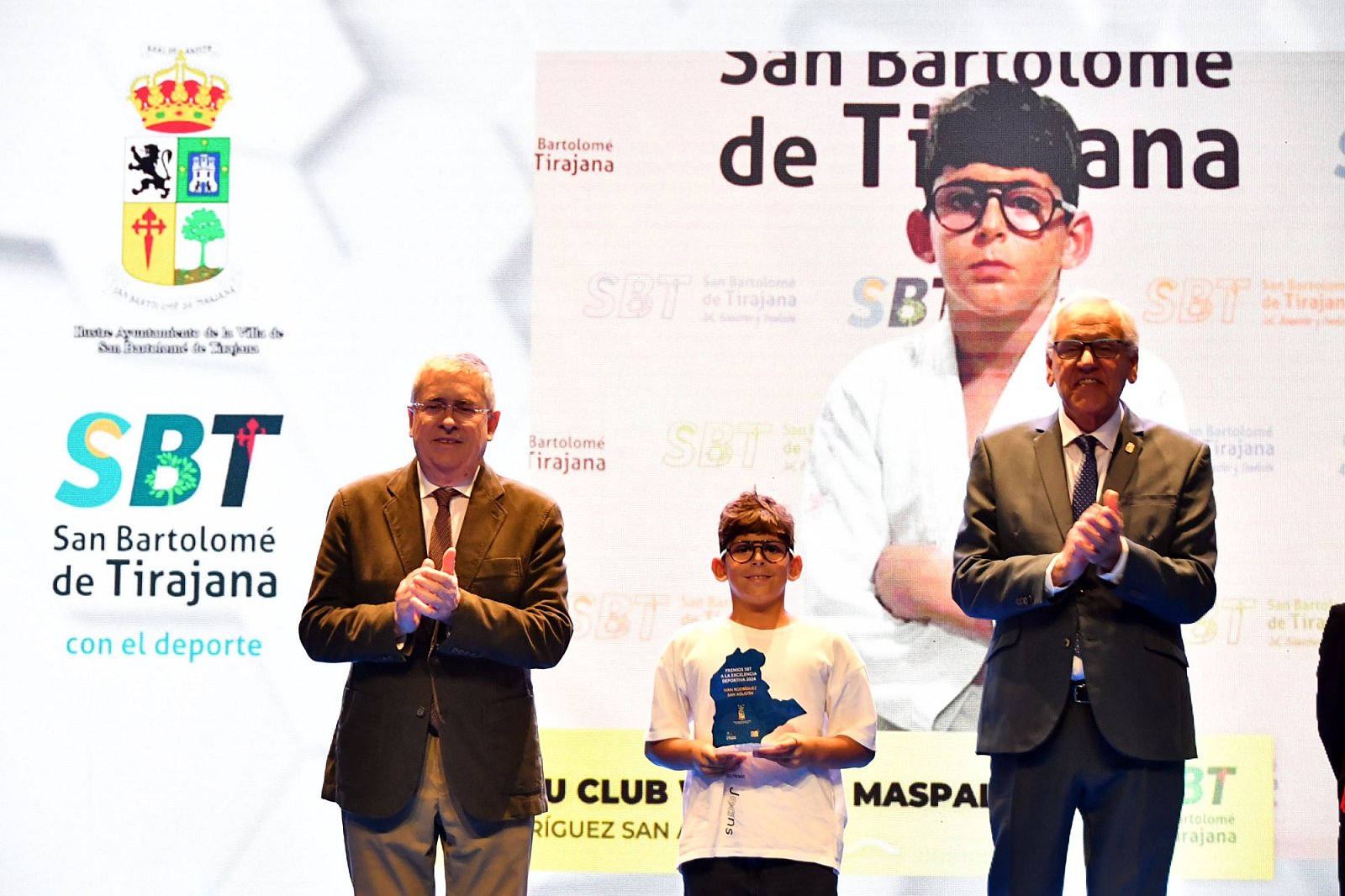 CLUBES DEL MUNICIPIO CON DEPORTISTAS INDIVIDUALES DESTACADOS EN COMPETICIONES OFICIALES NACIONALES E INTERNACIONALES EN LA TEMPORADA 2024