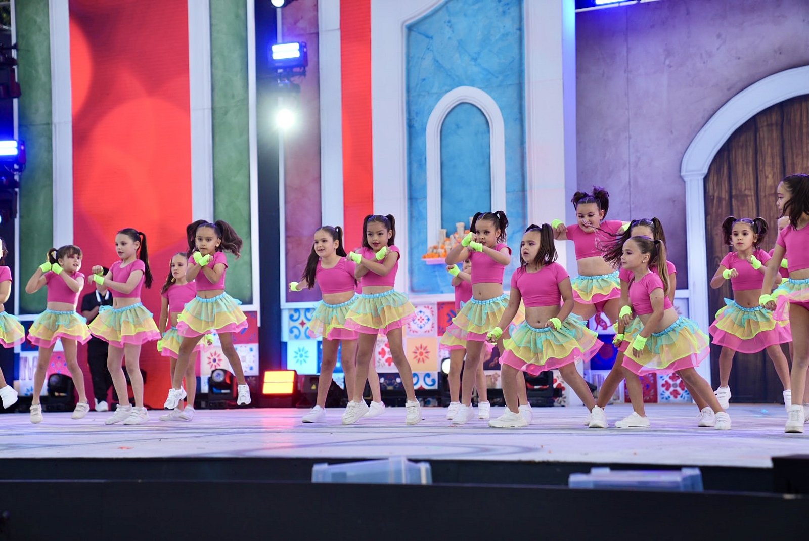 Exhibición de talento sureño en el Festival Coreográfico del Carnaval Internacional de Maspalomas 2025
