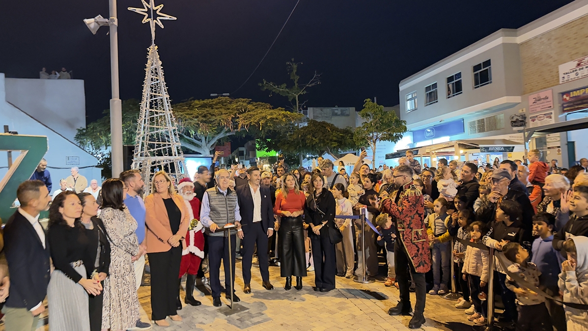 20251205 COM ENCENDIDO DE NAVIDAD EN SAN BARTOLOMÉ DE TIRAJANA