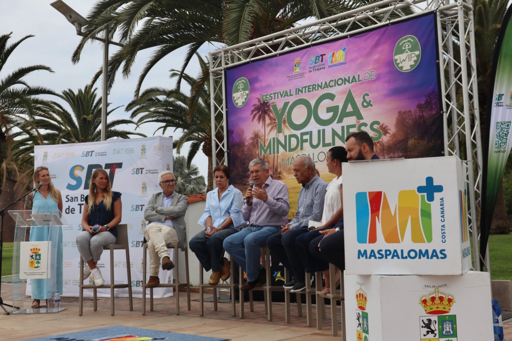 20260421 CUL ParqueSur Yoga03