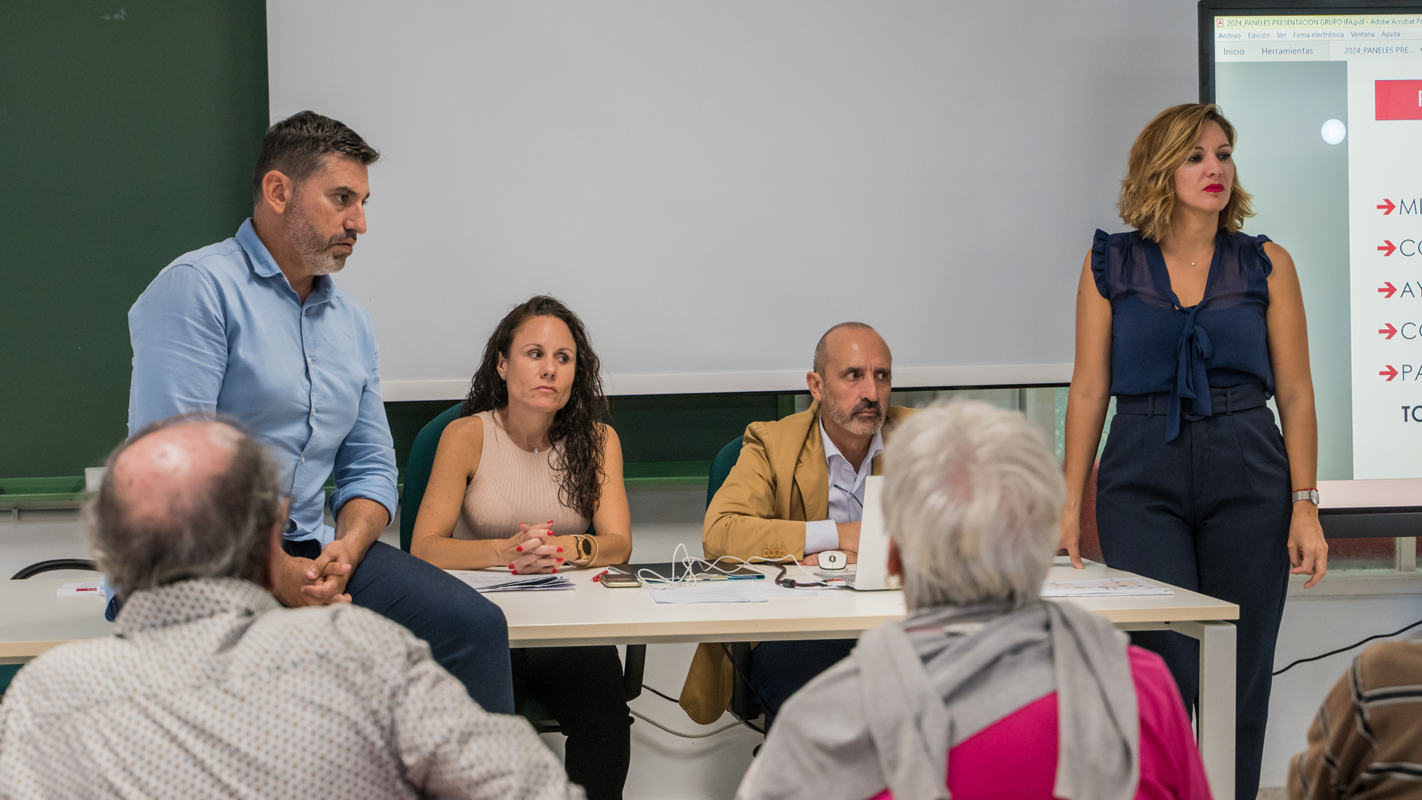 20241016_Marichal_y_Jimenez_junto_al_equipo_de_Vivienda_en_la_presentacion