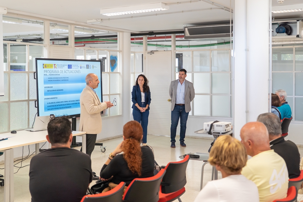 20250828 VIV REUNION VECINOS MONTAÑA CLARA