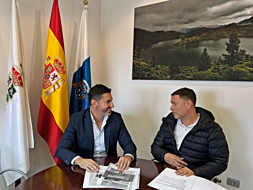 20250521 SSOC Alejandro Marichal y Dimas Sarmiento en una reunión de la concejalía