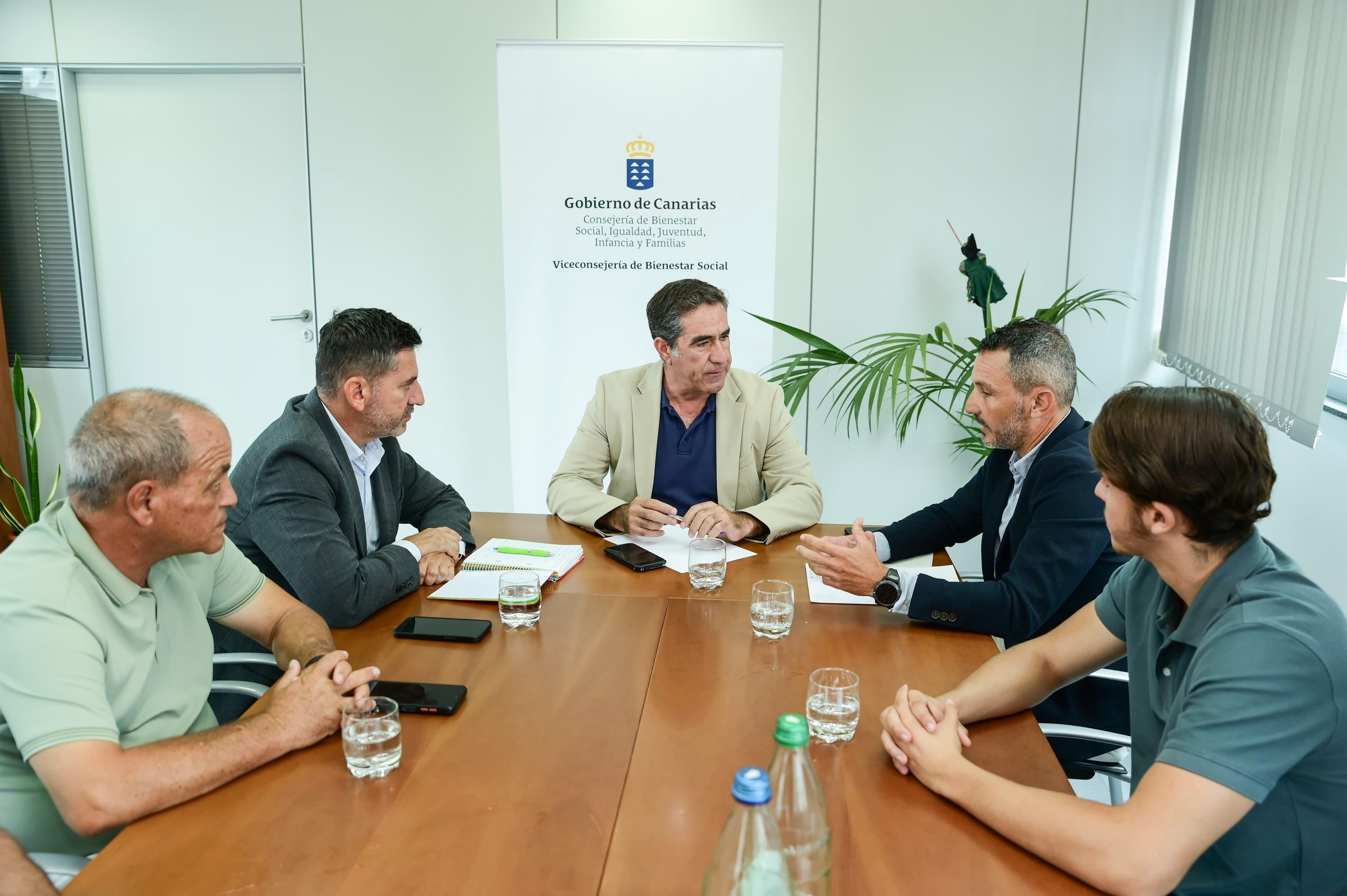 20250717_SSOC_Reunion_ayuntamiento_viceconsejería_asociacion_canario_marroqui