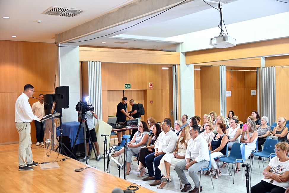 20250919 SSoc PRESENTACION JORNADAS COMO AFRONTAR EL DESGASTE DE CUIDAR14